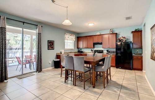 Crystal Cove House | Cost-Effectiven 8BR/5BA pool home! Near Disney,SeaWorld and Convention Ctr