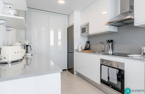 New Golden Mile Apartment | Costa Marinsa Penthouse -2bd Penthouse + Jacuzzi!