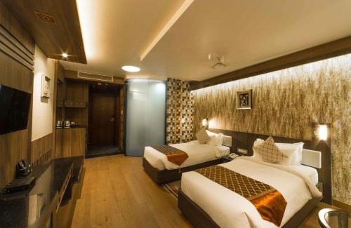 Varanasi Hotel | Costa Riviera Hotel
