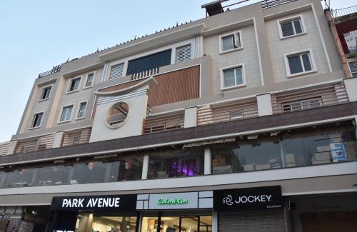 Varanasi Hotel | Costa Riviera Hotel