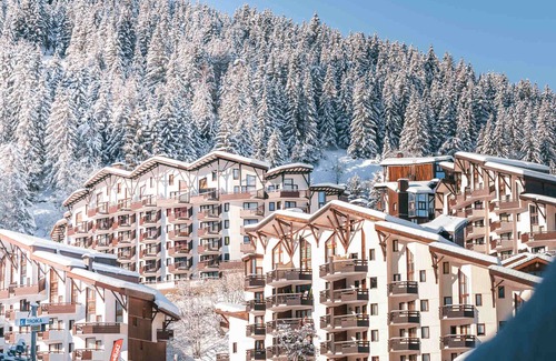 La Perriere Apartment | Cosy 1-Bedroom Apartment, Ski-in/Ski-out, Great Location - La Tania-Courchevel