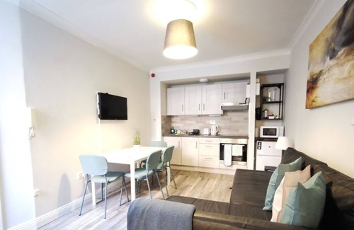 City Centre Dublin Apartment | Cosy 1bed apartment with nice patio and Fast WIFI