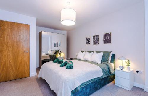 Cheetham Hill Apartment | Cosy 1Bedroom Apartment With Balcony, Sleeps 3, Prime Location, Long Term Disc
