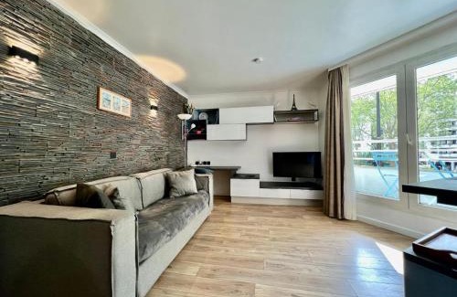 Gambetta Apartment | Cosy 1BR Apt in Modern Residence Paris La Défense