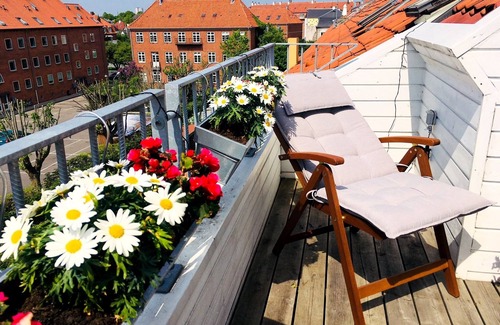 Amager Apartment | Cosy 1BR duplex with terrace and fireplace