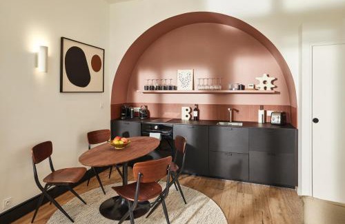 Porte-Saint-Martin Apartment | Cosy 1BR with outside space near Canal Saint Martin