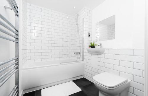 Bordesley Apartment | Cosy 2 Bedroom Apartment in Digbeth, Birmingham City Centre with Free Parking - Digbeth - Free Netflix - Long Stays Allowed - Free Street Parking