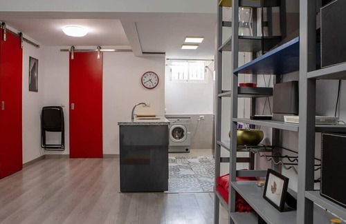 Rejas Apartment | Cosy 2 Bedroom Apartment in Madrid
