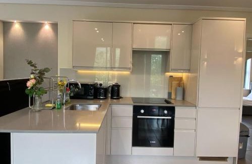 Limehouse Apartment | Cosy 2 Bedroom Apartment In Central London
