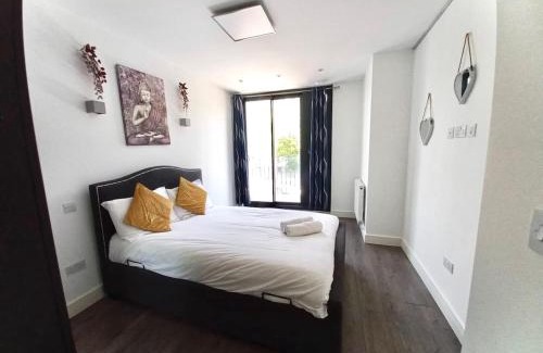 Limehouse Apartment | Cosy 2 Bedroom Apartment In Central London