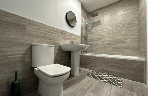 Guisborough House | Cosy, 2 Bedroom Cottage in Guisborough Town Centre