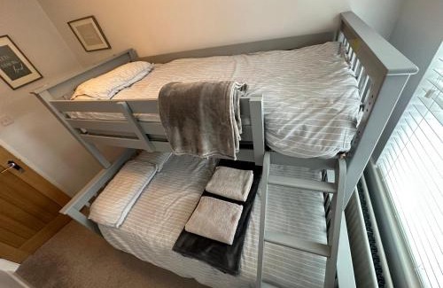 Guisborough House | Cosy, 2 Bedroom Cottage in Guisborough Town Centre