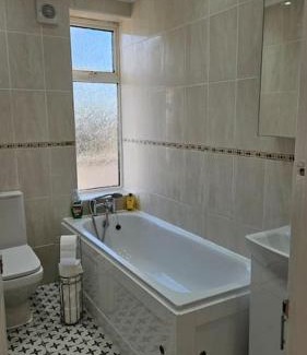 Burnt Oak Apartment | Cosy 2 bedroom flat