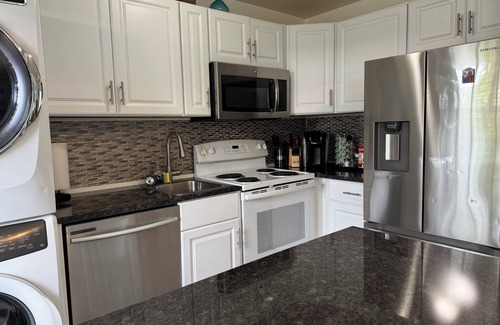 Juno Ridge House | Cosy 2-bedroom *near intercoastal and the beaches*