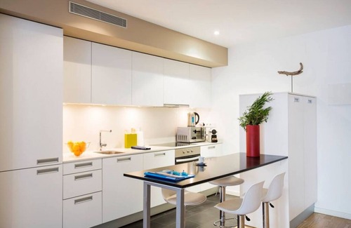 Poblenou House | Cosy 2 Bedrooms Apartment Front of the Beach