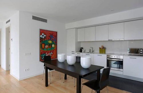 Poblenou House | Cosy 2 Bedrooms Apartment Front of the Beach