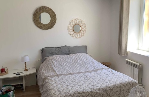 Macon Apartment | Cosy 2-room apartment Mattress 5*/Flat screen Qled