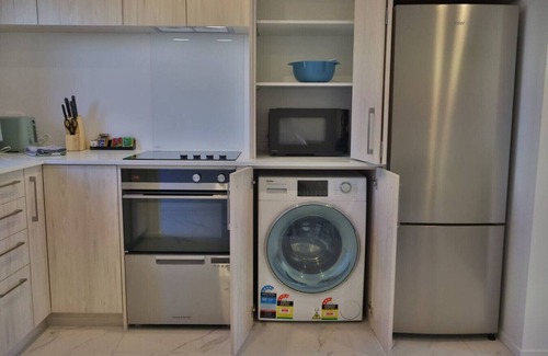 Henderson Apartment | Cosy 2BR House in Awaroa Road