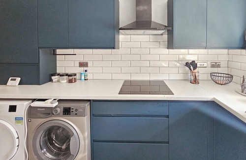 Manchester House | Cosy 4-Bed Home with On-street parking