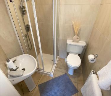 Galway City Centre House | Cosy 4 Bedroom Galway House with Rear Garden Patio