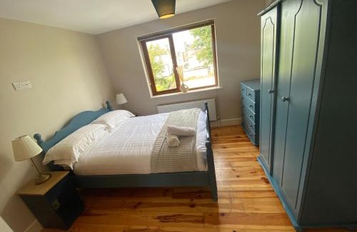 Galway City Centre House | Cosy 4 Bedroom Galway House with Rear Garden Patio