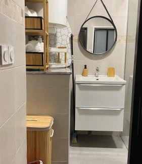 Levallois-Perret Apartment | Cosy 54