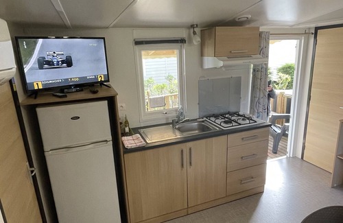 Aureilhan House | Cosy air-conditioned mobile home on Lake Mimizan/Aureilhan