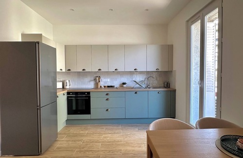 5th Arrondissement Apartment | Cosy, air-conditioned apartment, brand-new. Metro Timone
