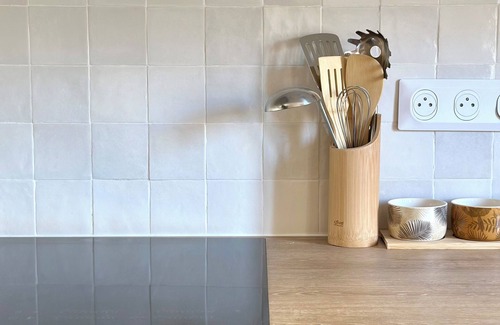 5th Arrondissement Apartment | Cosy, air-conditioned apartment, brand-new. Metro Timone
