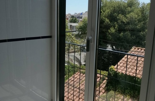 Sitges Town Center Apartment | Cosy, air-conditioned,ideal for couples, near beaches&center +parking+wifi+satel
