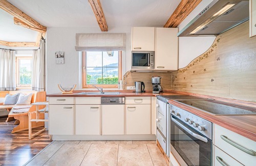 Hopfgarten im Brixental Apartment | Cosy apartment with garden near ski area