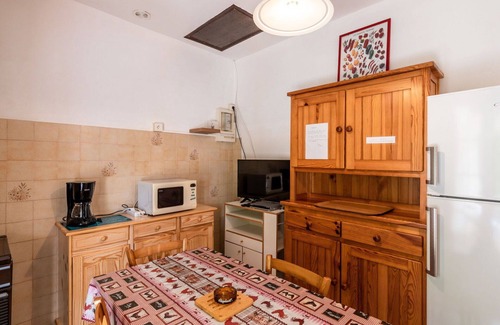 Santa-Lucia-di-Moriani House | Cosy apartment in villa for 6 people with WIFI, TV, terrace and pets allowed