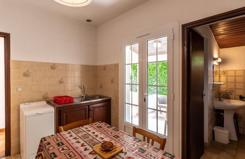Santa-Lucia-di-Moriani House | Cosy apartment in villa for 6 people with WIFI, TV, terrace and pets allowed