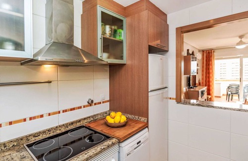 Cabanes Apartment | Cosy apartment for 6 people with pool, A/C, WIFI, TV, terrace, pets allowed and panoramic view