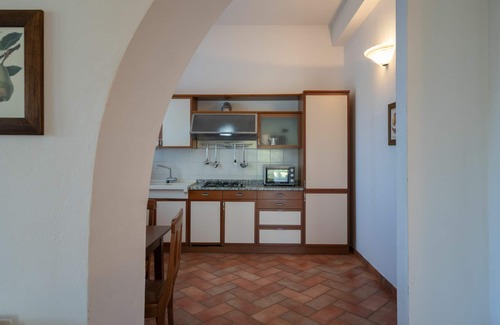 Ponte di Gabbiano Apartment | Cosy apartment for 5 people with A/C, pool, WIFI, TV, pets allowed and parking, close to Siena