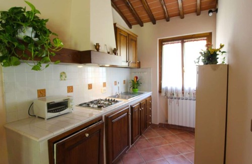 Castelfranco di Sopra Apartment | Cosy apartment for 6 people with pool, WIFI, pets allowed and parking