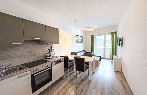 Sankt Michael im Lungau Apartment | Cosy apartment for 6 guests with WIFI, TV and balcony