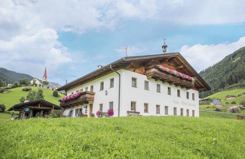 San Giacomo Apartment | Cosy Apartment “Waldblick Oberachrain” with Mountain View, Balcony & Garden
