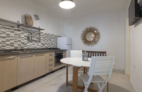 Torre Vado Apartment | Cosy apartment for 4 guests with A/C, TV, patio, pets allowed and parking