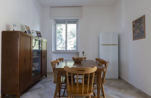 Torre Vado Apartment | Cosy apartment for 8 guests with A/C, TV, terrace, pets allowed and parking