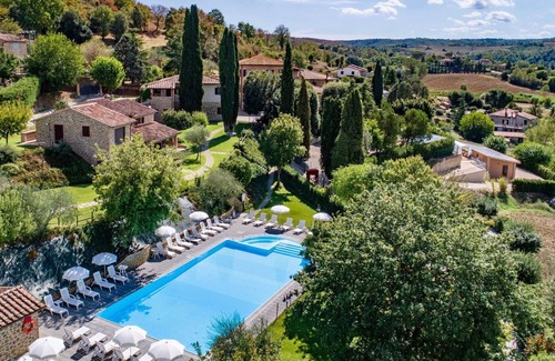 Popoltaio-Schiacciato Villa | Cosy apartment in villa for 4 people with pool, WIFI, A/C, TV, patio and parking