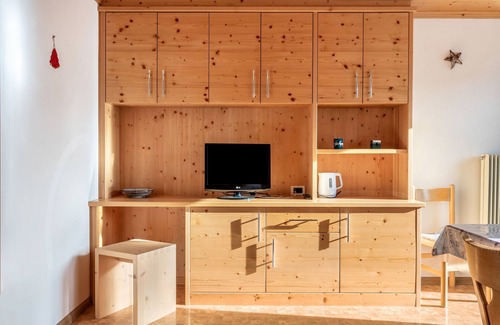 La Valle Apartment | Cosy Apartment "Confolia 1" with Wi-Fi and Mountain View