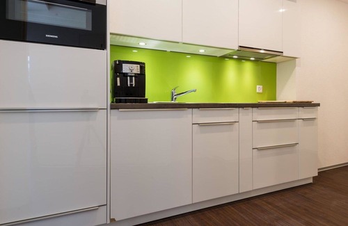 Saas Almagell Apartment | Cosy apartment for 3 guests with WIFI, hot tub, TV and balcony
