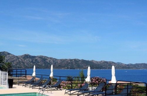 Figarella Apartment | Cosy apartment for 4 people with pool, A/C, WIFI, TV, terrace and parking