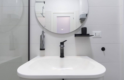 Ceriale Apartment | Cosy apartment for 2 guests with WIFI, A/C, TV, balcony and pets allowed