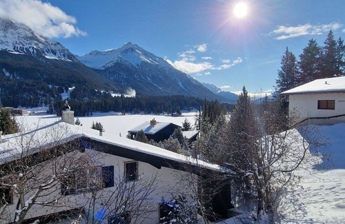 Valbella Apartment | Cosy apartment for 4 people with WIFI and balcony