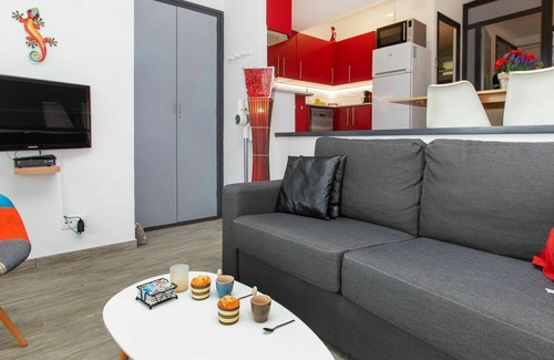 Tossa de Mar Apartment | Cosy apartment for 4 guests with WIFI, A/C, TV and terrace
