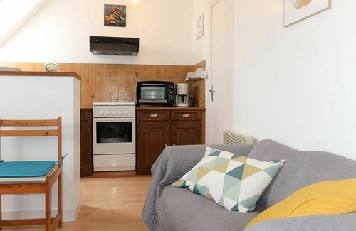 Goulien Apartment | Cosy apartment for 4 guests with WIFI, TV and pets allowed