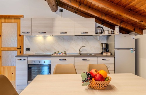 Sorico Apartment | Cosy apartment for 4 guests with A/C, WIFI, TV, patio, pets allowed and panoramic view