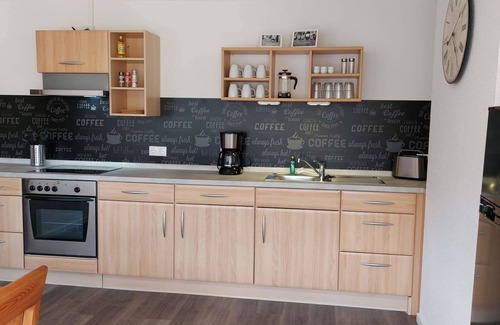 Luegde Apartment | Cosy apartment for 4 guests with WIFI, TV, balcony, pets allowed and panoramic view